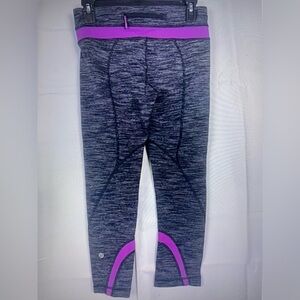 Lululemon Womens Crop Performance Leggings Size 6 Gray Purple